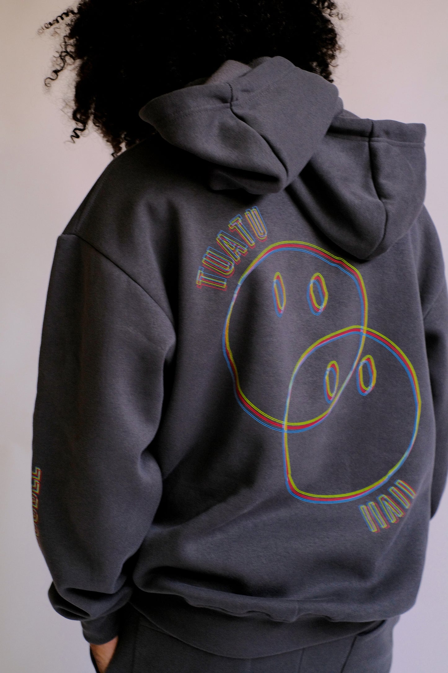 SEEING DOUBLE Hoodie in Grey